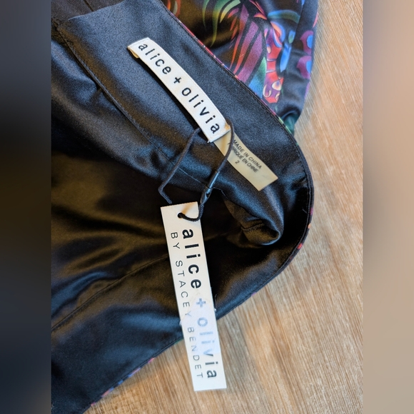 Alice + Olivia Stora Pleated Pouf Skirt | Ombre Deco Print | Size 2 NWT - Picture 13 of 13